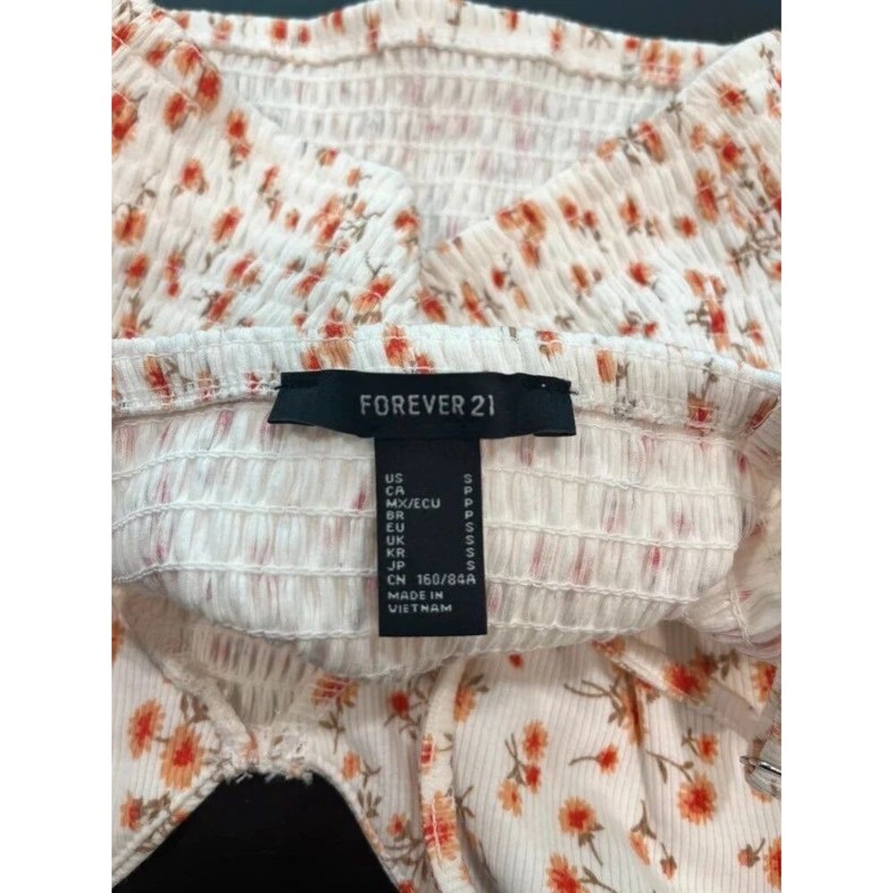 Spaghetti strap blouse - Picture 3 of 3